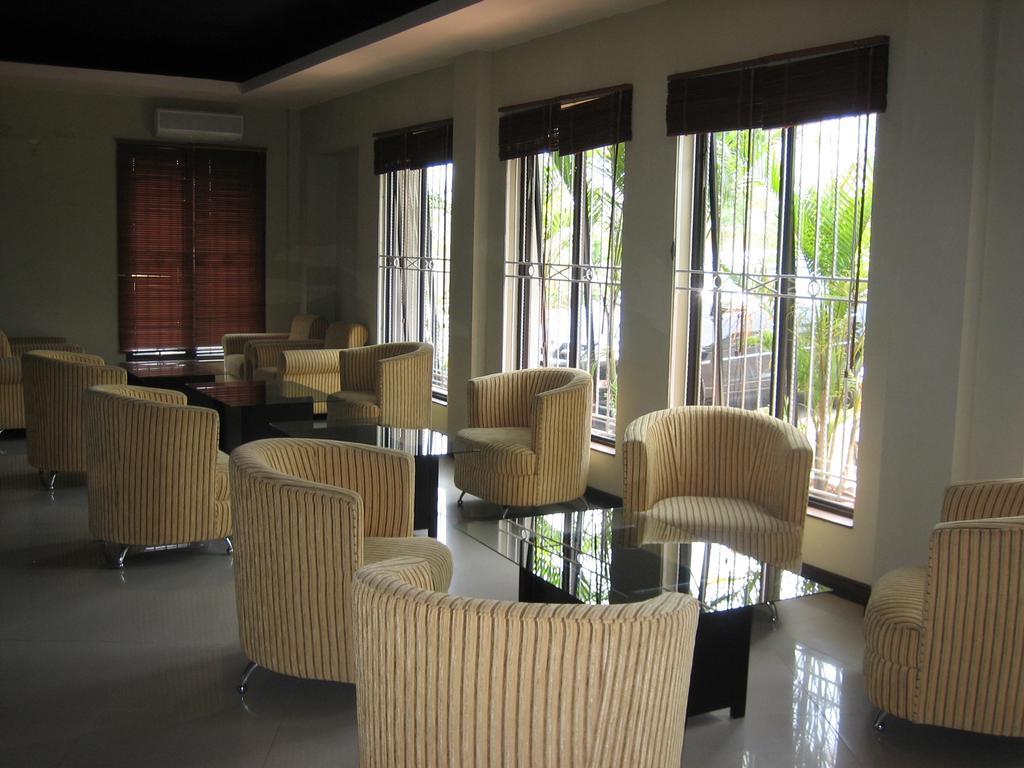 Green Wattana Hotel Sentul Богор Екстер'єр фото